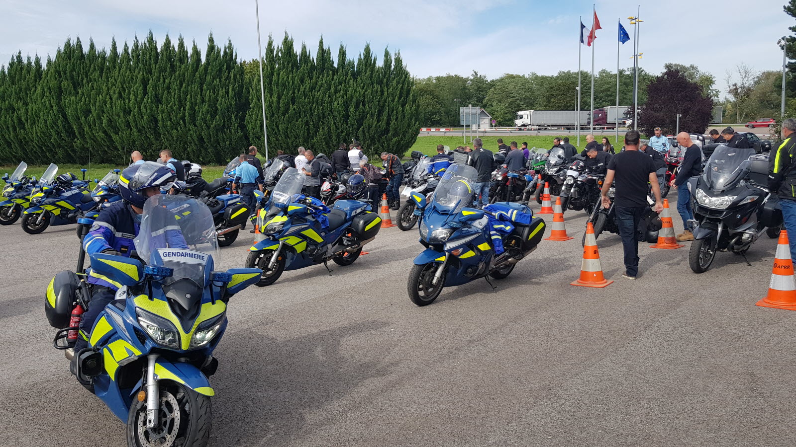accédez facilement à votre compte motards pour gérer vos informations, suivre vos activités et profiter de nos services exclusifs. connectez-vous dès maintenant pour rester à jour et connecté avec la communauté des passionnés de moto.