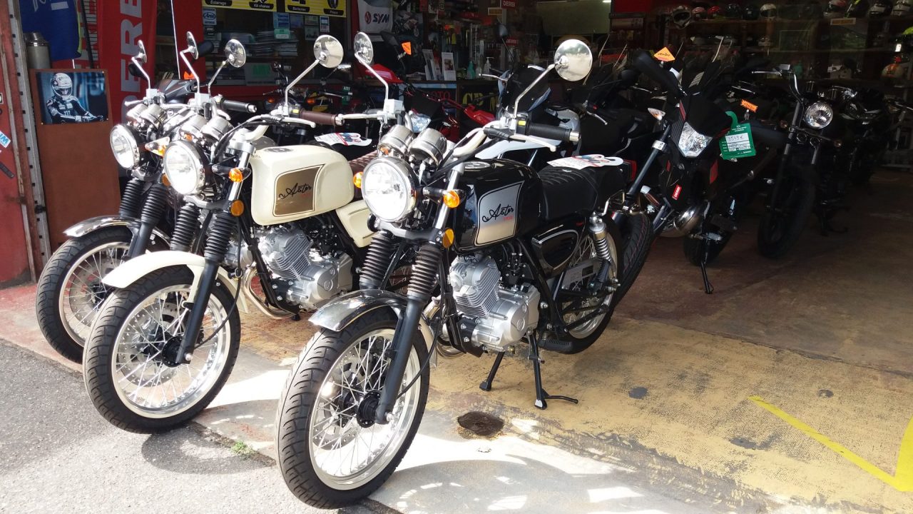 découvrez nos offres d'assurance moto à bordeaux, adaptées à votre budget et à vos besoins. protégez votre moto et roulez en toute sérénité avec une couverture personnalisée. demandez un devis gratuit dès aujourd'hui !