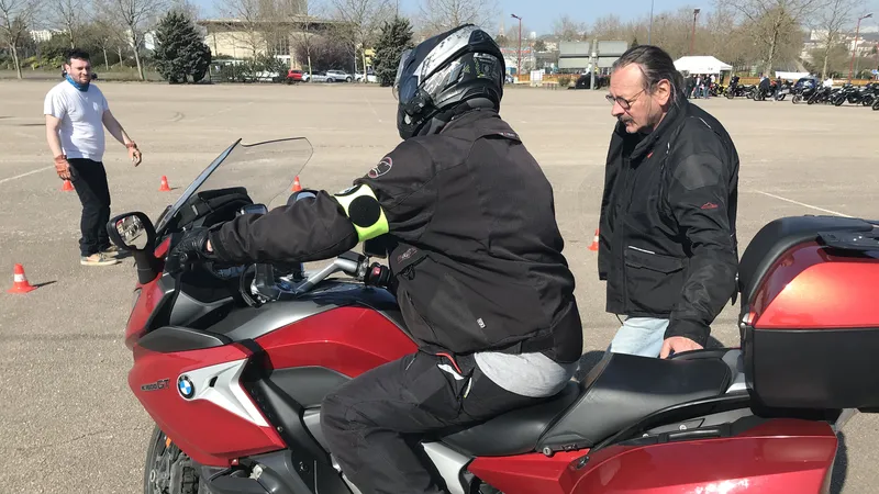 découvrez la meilleure mutuelle pour motards à annecy. profitez d'une couverture adaptée à vos besoins, des garanties complètes et des tarifs compétitifs pour rouler sereinement. contactez-nous pour un devis personnalisé !