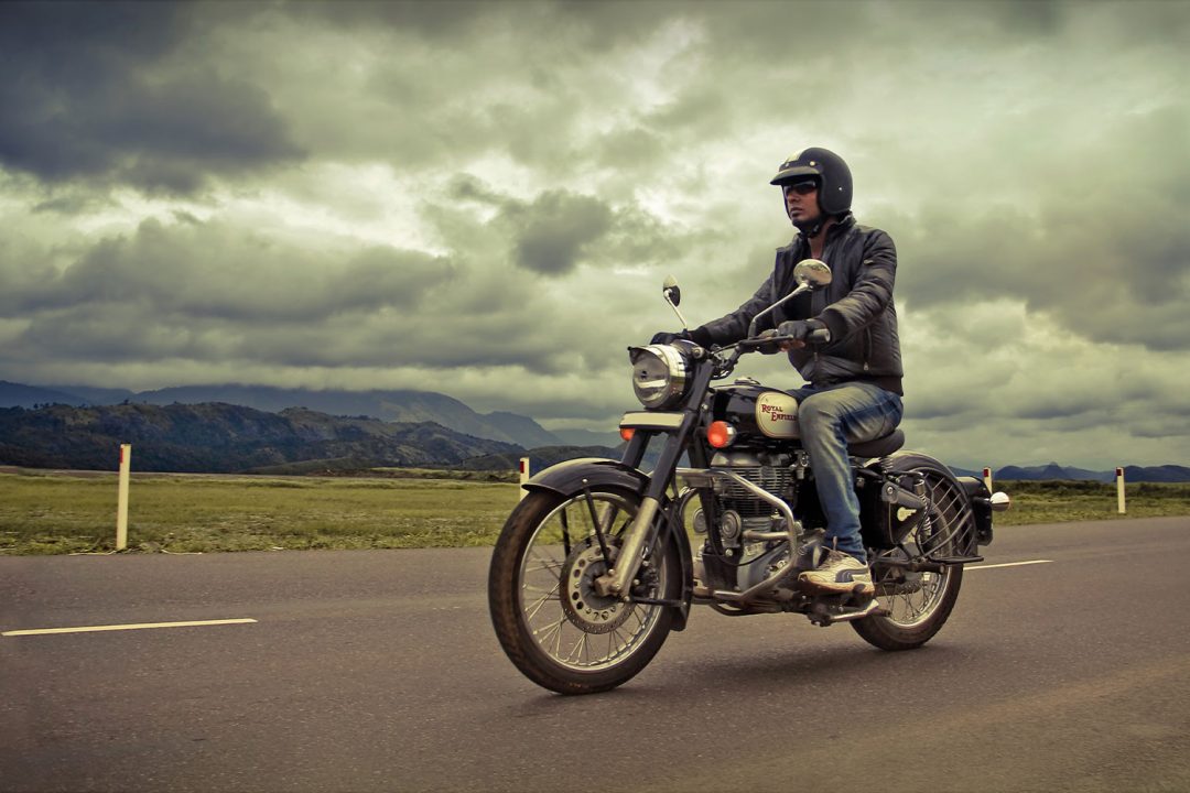 découvrez comment choisir l'assurance moto idéale qui correspond à vos besoins et à votre budget. comparez les garanties, les prix et bénéficiez de conseils d'experts pour protéger votre véhicule en toute sérénité.