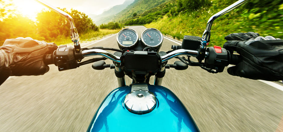 découvrez l'assurance moto maaf : des solutions sur-mesure pour protéger votre deux-roues, un service client réactif et des garanties adaptées à vos besoins. profitez de tarifs compétitifs et d'une assistance 24/7 pour une sérénité totale sur la route.