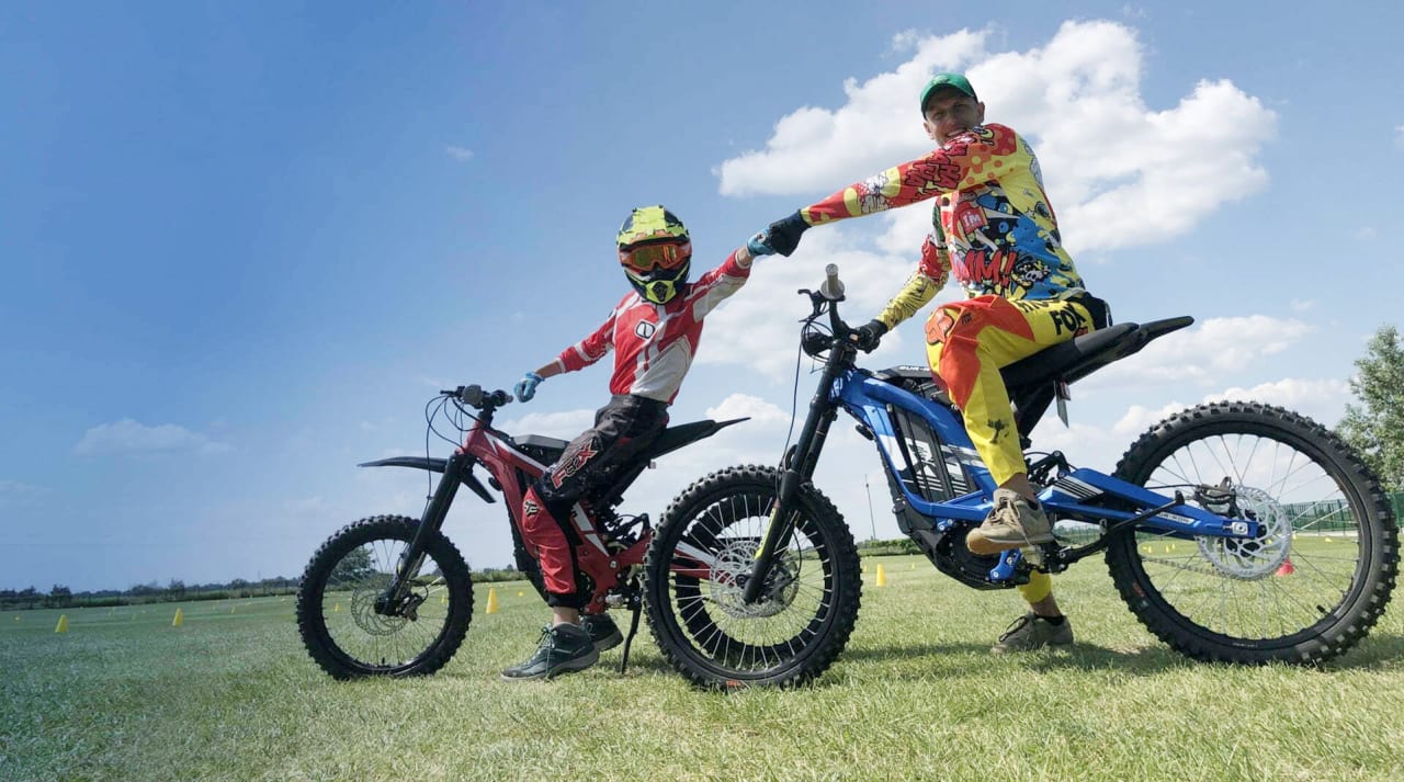 découvrez notre programme de parrainage moto april : partagez votre passion pour la moto avec vos amis et bénéficiez d'avantages exclusifs. rejoignez notre communauté et profitez de remises sur vos prochaines aventures à deux roues.