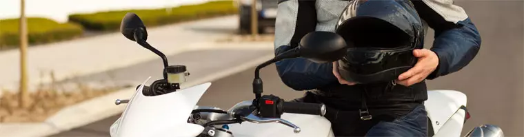 découvrez les meilleures offres d'assurance 2 roues à bas prix. protégez votre moto ou scooter sans vous ruiner grâce à nos comparateurs et astuces pour économiser sur votre prime d'assurance.