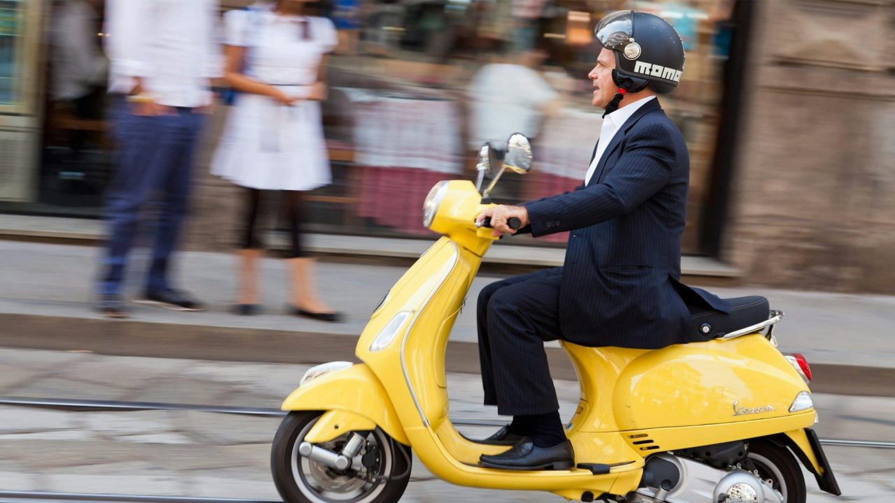 découvrez la définition des deux roues, un terme englobant tout véhicule à deux pneus, que ce soit un vélo, une moto ou un scooter. explorez les caractéristiques, les types et l'utilisation de ces moyens de transport prisés pour leur agilité et leur efficacité.
